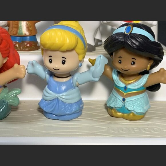 Fisher Price Little People Farmer Cow Disney Princess Barbie Wheelies Lot - Picture 7 of 12